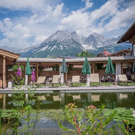 Couette-café Flora - Kleine Gartenhotel 4*