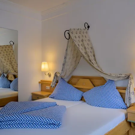 Flora - Kleine Gartenhotel