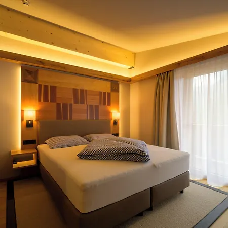 Flora - Kleine Gartenhotel Ellmau