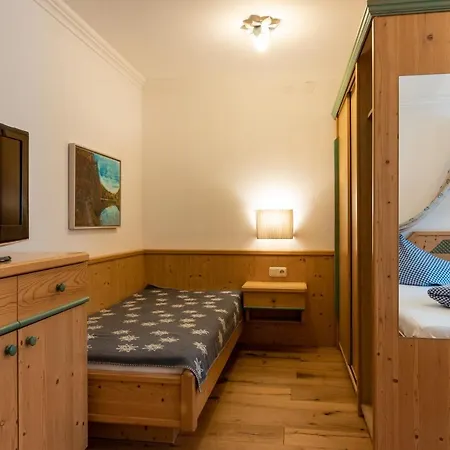 Flora - Kleine Gartenhotel 4*