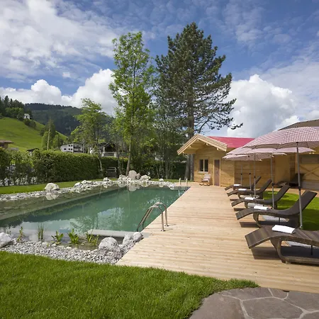 Flora - Kleine Gartenhotel 4*