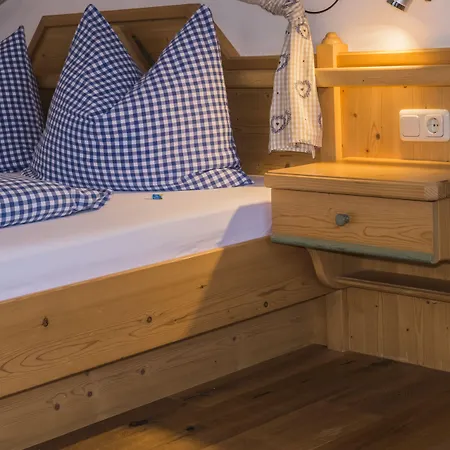 Flora - Kleine Gartenhotel 4*