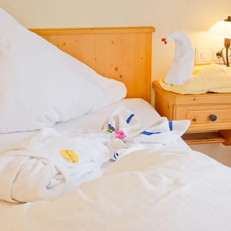 Flora - Kleine Gartenhotel Ellmau