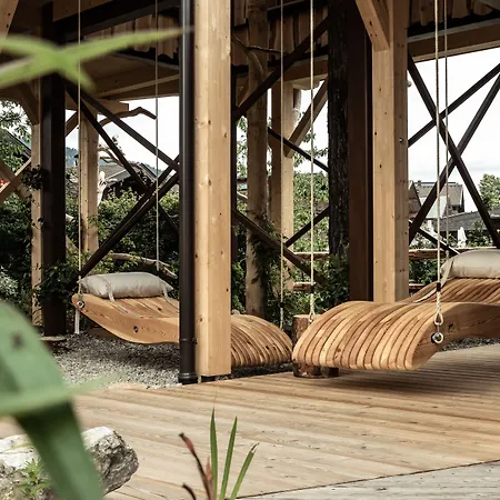 Bed & Breakfast Flora - Kleine Gartenhotel Ellmau