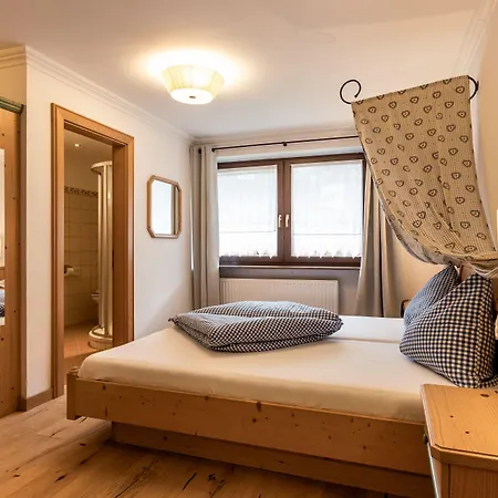 Flora - Kleine Gartenhotel