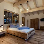 Alpenpension Claudia Frühstückspension 4*