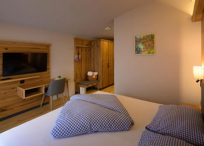 Flora - Kleine Gartenhotel 4* Ellmau