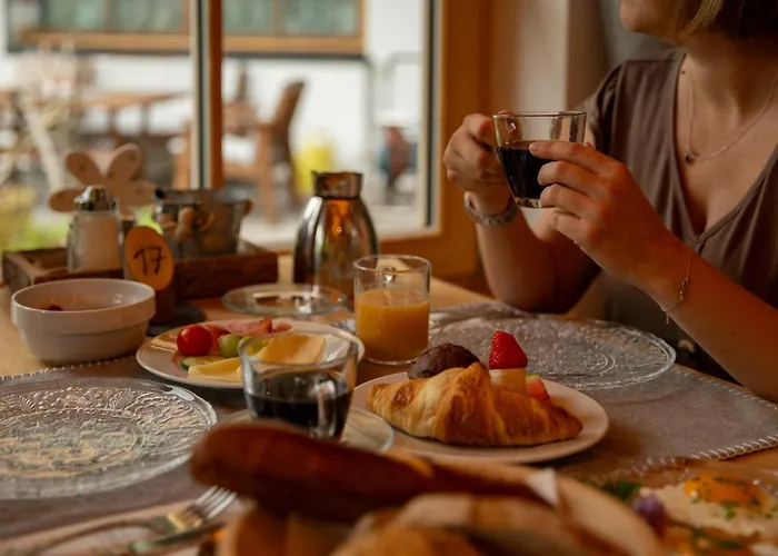 Flora - Kleine Gartenhotel 4*